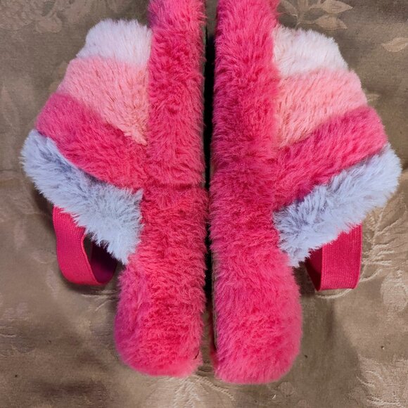 FabKids Pink Fluffy Slippers, Size 13/1, Gently Used - Picture 2 of 4